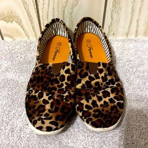 Forever slip on shoes cheetah print size 7 1/2